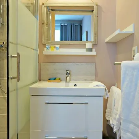 Vieux Avec Parking Et Balcon - Constantine Διαμέρισμα Λιλ