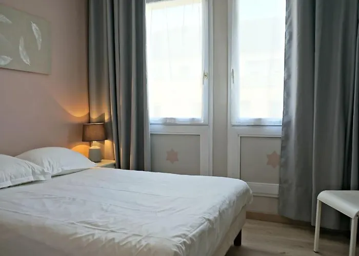 Vieux Avec Parking Et Balcon - Constantine Apartamento *