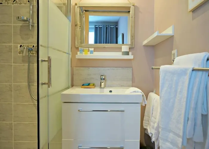 Vieux Avec Parking Et Balcon - Constantine Apartamento Lila